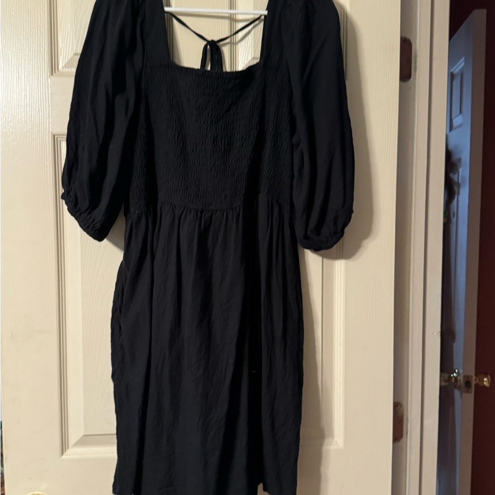 Ava & Viv Black Dress